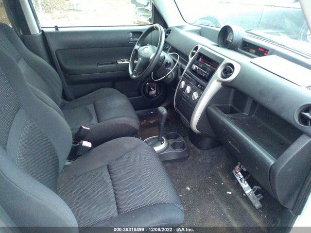 2005 SCION XB VIN: JTLKT324154018240