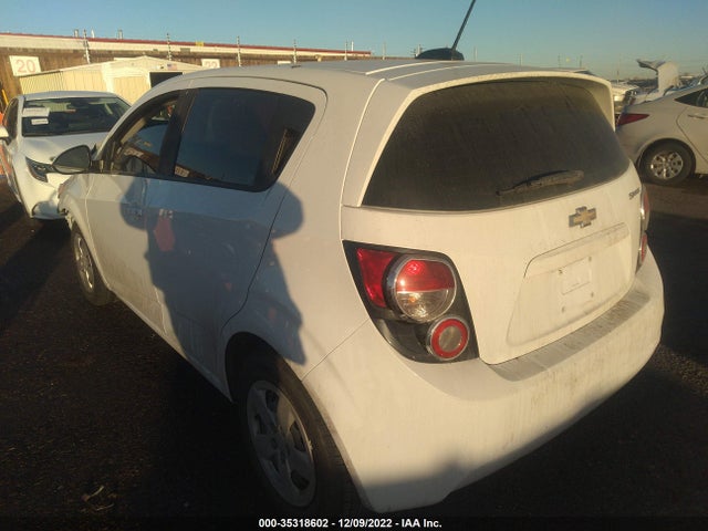 Chevrolet SONIC LS 2016 1G1JA6SH6G4171175 Image 3