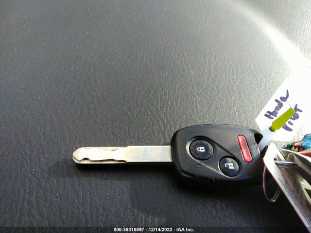 2006 HONDA PILOT EX-L VIN: 5FNYF28536B020122