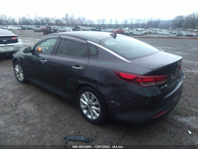 2018 Kia Optima, VIN: 5XXGT4L31JG218824