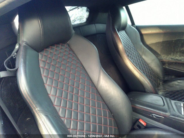 2017 Audi R8, VIN: WUAEAAFX4H7905084
