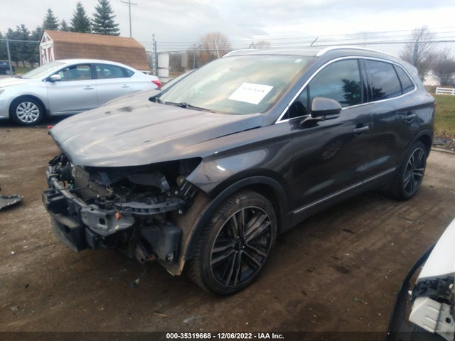 Lincoln MKC 2017 5LMTJ3DHXHUL31855 Image 2