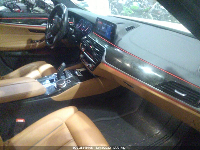 WBAJB9C58KB288784 BMW 5 Series M550i Xdrive