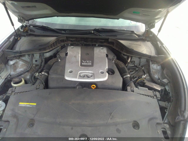 2017 Infiniti Q70, VIN: JN1BY1AP7HM740445