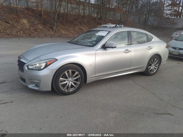 2017 Infiniti Q70, VIN: JN1BY1AP7HM740445