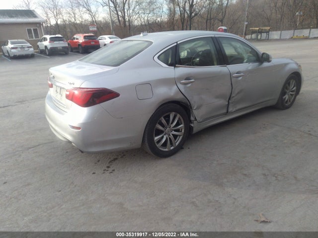 2017 Infiniti Q70, VIN: JN1BY1AP7HM740445
