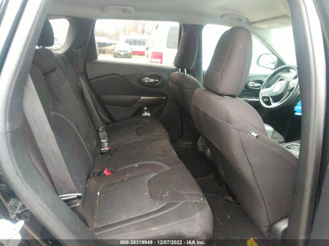 35319949 :رقم المزاد ، 1C4PJLCB2KD148091 vin ، 2019 Jeep Cherokee Latitude مزاد بيع