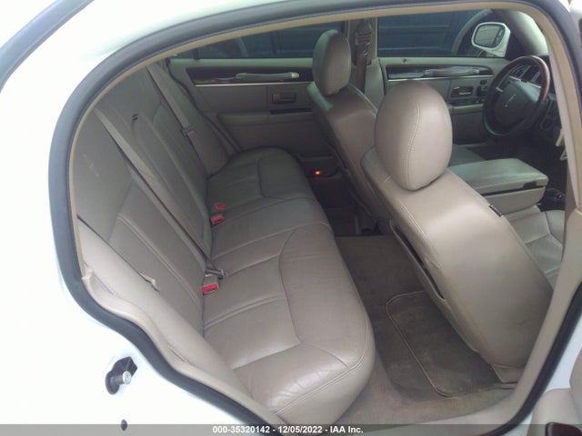 Lincoln Town Car 2007 1LNHM82W67Y628739 Image 9