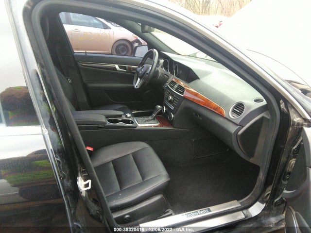 2013 MERCEDES-BENZ C-CLASS C 300 VIN: WDDGF8AB1DR259695