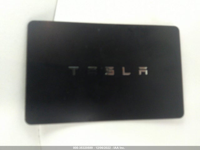 Tesla Model Y 2020 5YJYGDEF9LF037301 Image 3