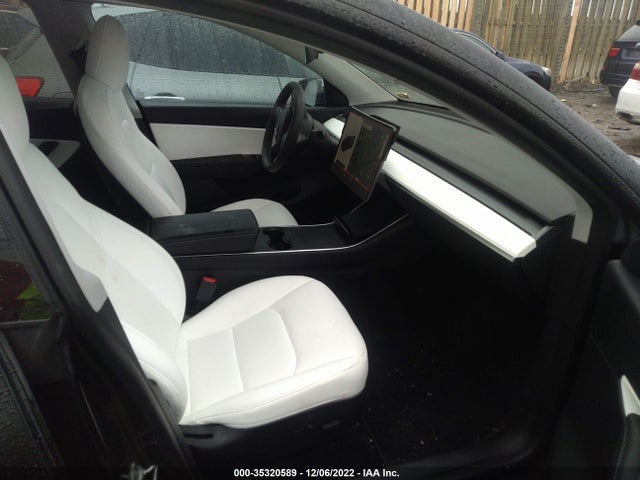 Tesla Model Y 2020 5YJYGDEF9LF037301 Image 6