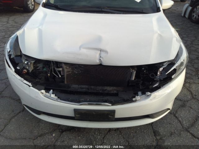 3KPFK4A70JE254257 KIA FORTE LX