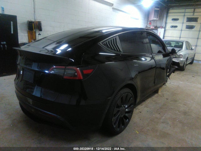 Tesla Model Y 2022 7SAYGDEF0NF411252 Image 4