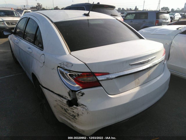 Chrysler 200 Touring 2014 1C3CCBBG4EN178454 Image 3