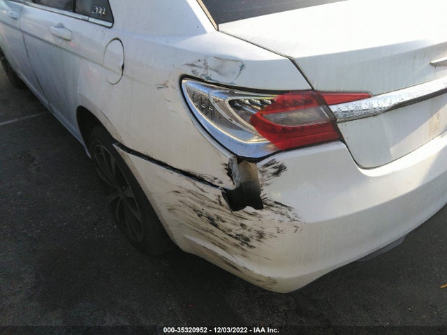 Chrysler 200 Touring 2014 1C3CCBBG4EN178454 Image 6