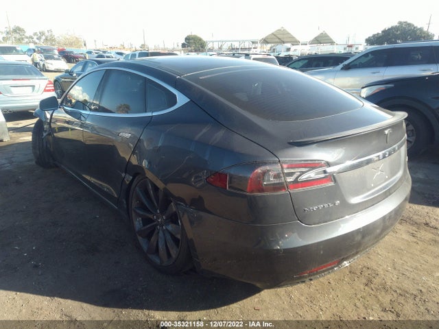 2016 Tesla Model S, VIN: 5YJSA1E49GF146030