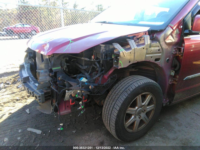 2C4RC1BG9CR326890 Chrysler Town & Country