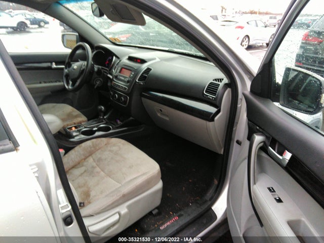 2014 KIA SORENTO LX VIN: 5XYKT3A60EG467683