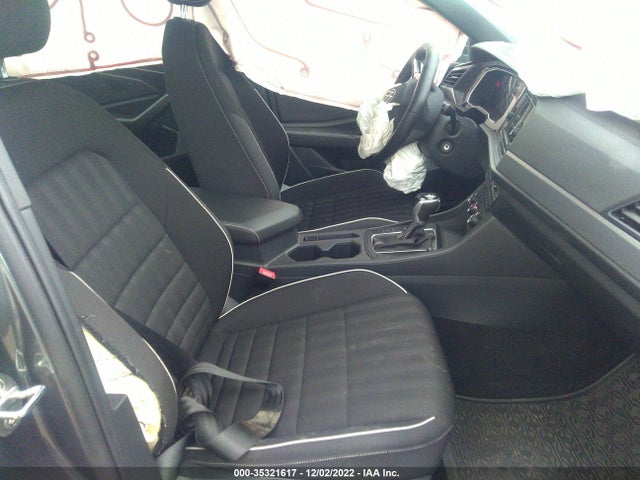 2022 Volkswagen Jetta, VIN: 3VWBM7BU1NM003173