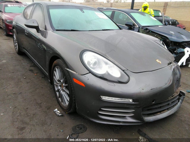 2016 Porsche Panamera, VIN: WP0AA2A79GL000998