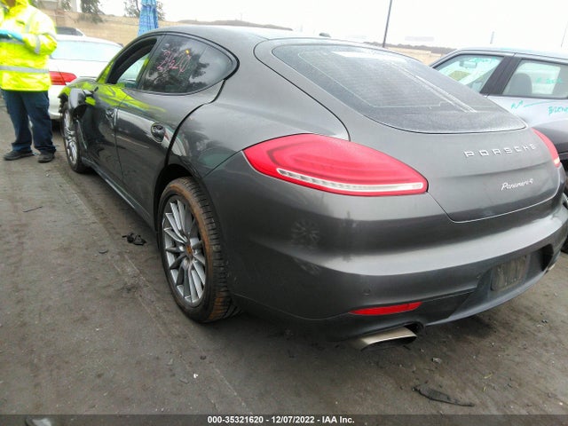 2016 Porsche Panamera, VIN: WP0AA2A79GL000998