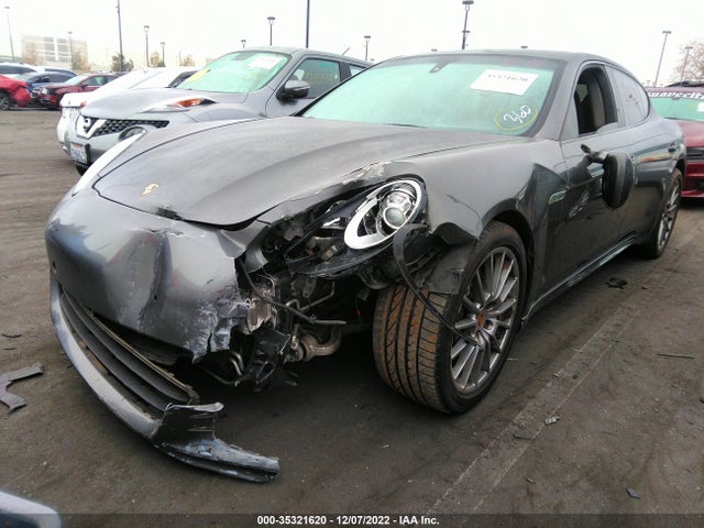 2016 Porsche Panamera, VIN: WP0AA2A79GL000998