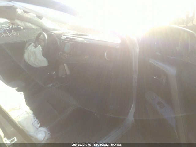 2018 Toyota RAV4, VIN: 2T3YFREV4JW455568