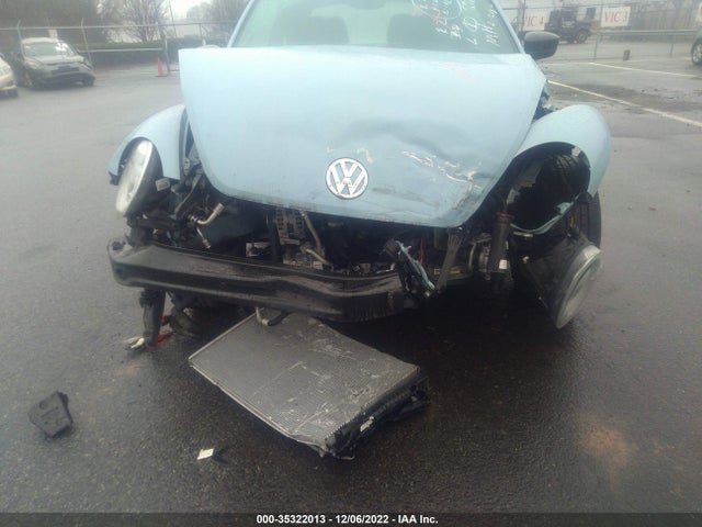 3VWF17AT9FM619823 Volkswagen Beetle Coupe 1.8t Fleet Edition