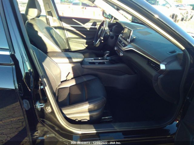1N4BL4FW2KN306177 Nissan Altima 2.5 Platinum