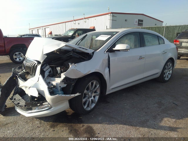 Buick Lacrosse Premium I 2016 1G4GD5G38GF114878 Image 2