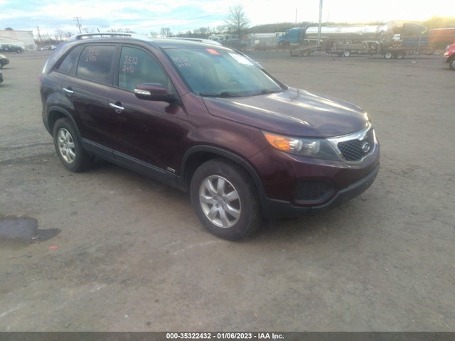 2013 KIA SORENTO LX VIN: 5XYKTDA26DG376628