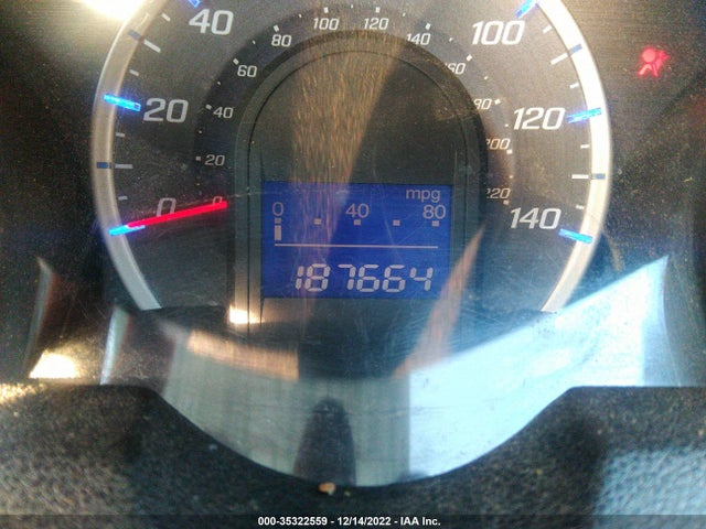 2010 HONDA FIT VIN: JHMGE8H28AC013324