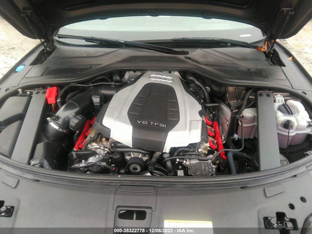 2015 Audi A8, VIN: WAU3GAFD4FN029213