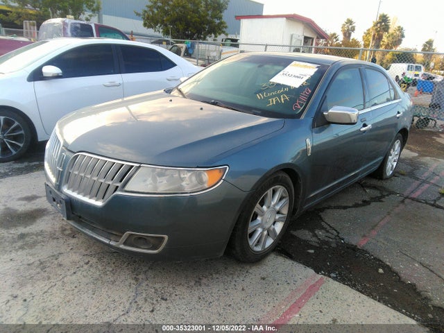 Lincoln MKZ 2011 3LNHL2GC6BR758414 Image 2