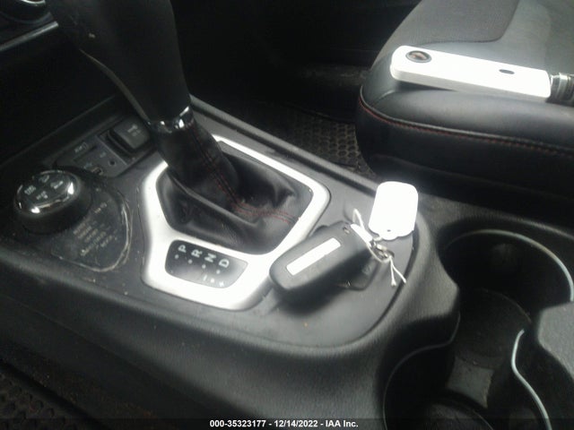 Jeep Cherokee Trailhawk 2015 1C4PJMBS4FW550440 Image 3