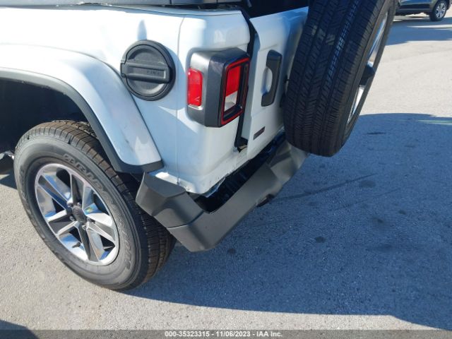 1C4HJXEN9NW242142 Jeep Wrangler Unlimited Sahara