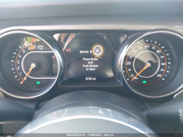 1C4HJXEN9NW242142 Jeep Wrangler Unlimited Sahara