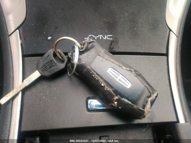 Lincoln MKZ 2016 3LN6L2JK3GR611532 Image 3