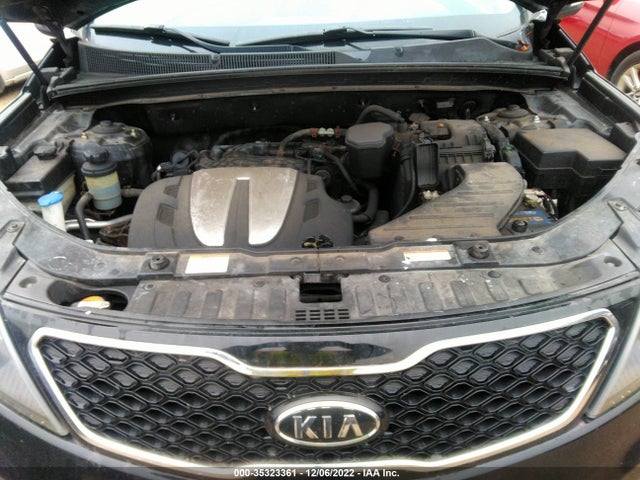 2011 KIA SORENTO SX VIN: 5XYKW4A21BG092134
