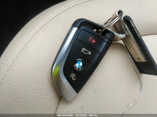 2017 BMW X1, VIN: WBXHU7C32H5H36609