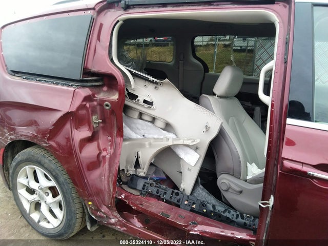 2018 Chrysler Pacifica, VIN: 2C4RC1BG3JR194528