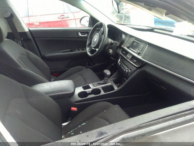 2017 Kia Optima, VIN: 5XXGT4L36HG155763