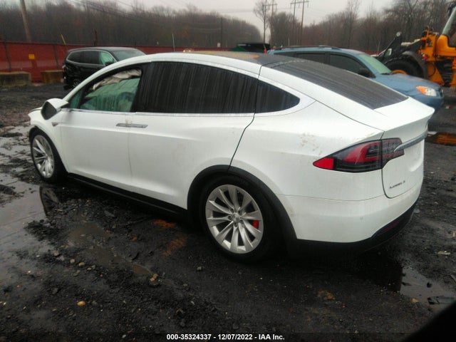 2016 Tesla Model X, VIN: 5YJXCBE43GF015410