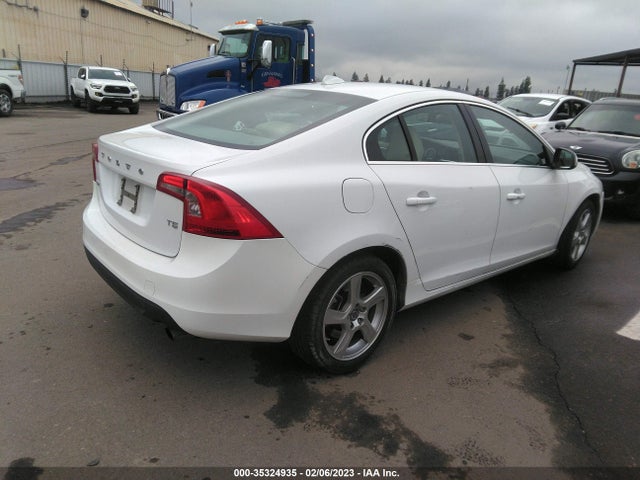 Volvo S60 T5 2012 YV1622FS9C2145937 Image 5