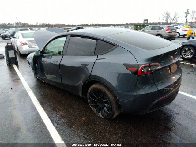 2023 Tesla Model Y, VIN: 7SAYGDEE5PA025935