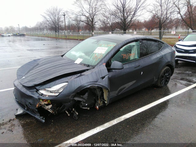 2023 Tesla Model Y, VIN: 7SAYGDEE5PA025935