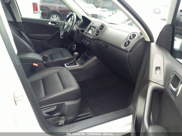 Volkswagen TIGUAN S 2016 WVGAV7AX9GW515785 Image 7