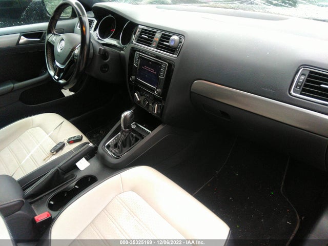 3VWD17AJ7HM307931 Volkswagen Jetta 1.8t Sport