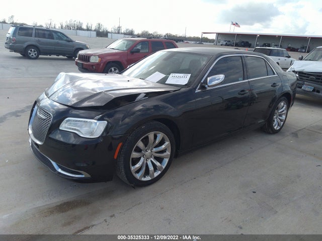 2C3CCAAGXJH253737 Chrysler 300 Touring