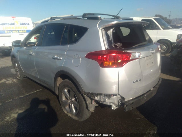 Toyota RAV4 2015 JTMWFREV8FJ042551 Image 3